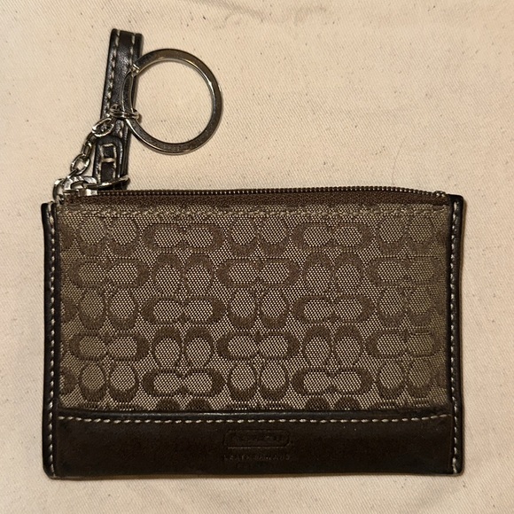 CLOSET CLOSING DOWN Vintage Coach keychain/wallet - Picture 4 of 5